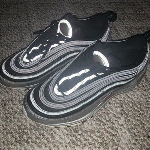 Size 9 Nike Air Max 97 silver